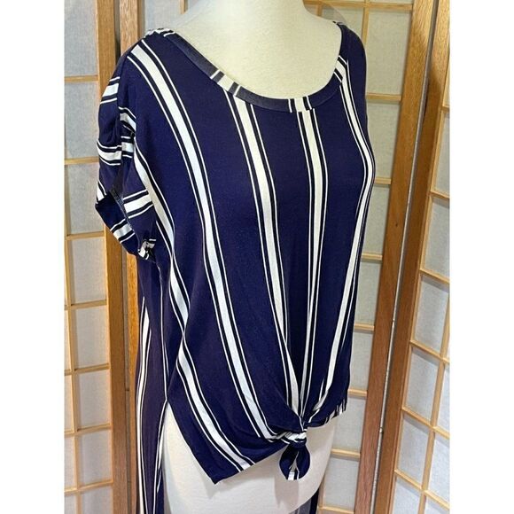 LoveFireāMedāHi/LowāStripedāTop - Picture 13 of 13